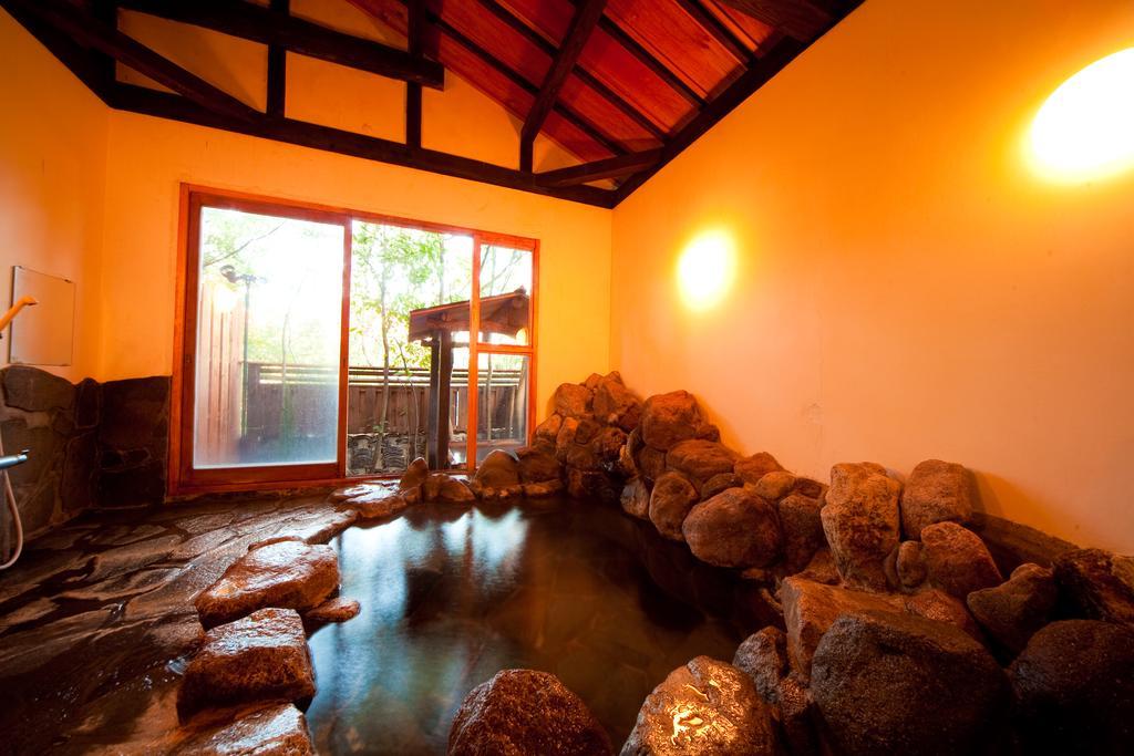 Yufuin Tagasode Hotel Exterior photo